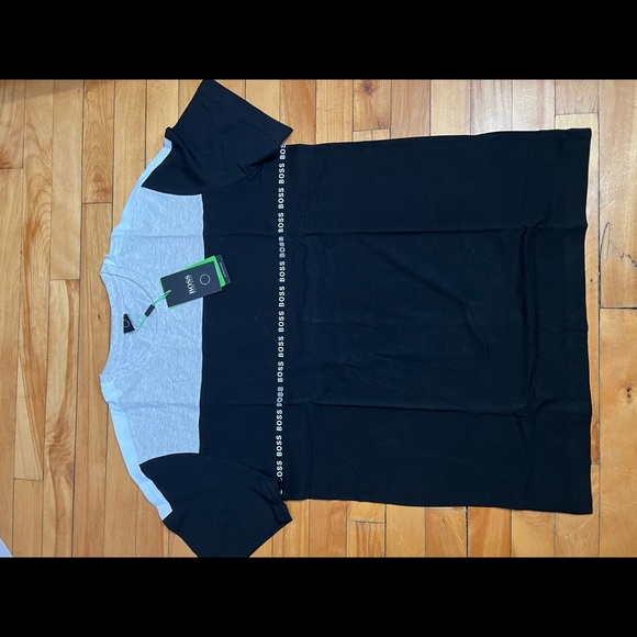 💯 Authentic Hugo boss t-shirt - Picture 4 of 5